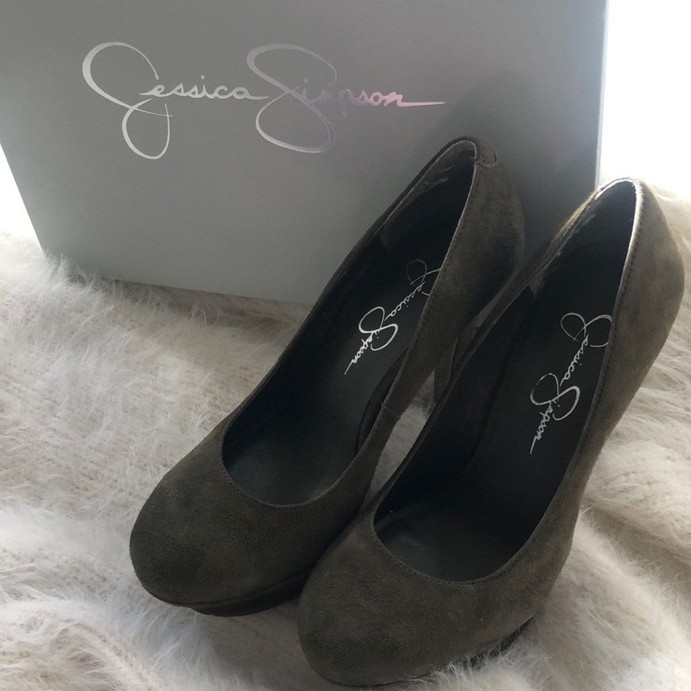 Jessica Simpson Sued Heels